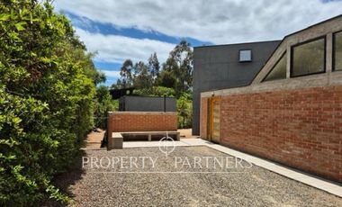 Espectacular casa en arriendo - año corrido