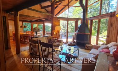 Excelente casa en parcela con bosque nativo a minutos de Pucón