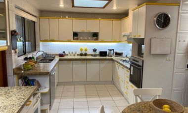 Casa en muy buen estado en el plano de Santa María de Manquehue