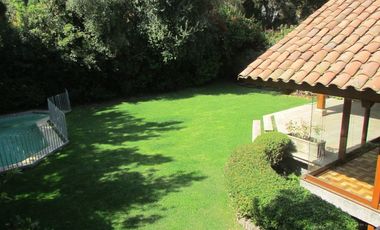 Casa en muy buen estado en el plano de Santa María de Manquehue