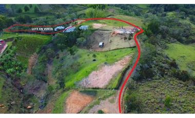 LOTE CON EXPLANACIÓN PARA CONSTRUIR EN SAN VICENTE FERRER