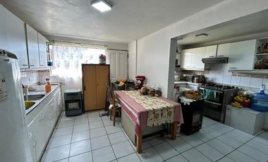 Casa en Venta en Rojas Magallanes con Hualle Sur