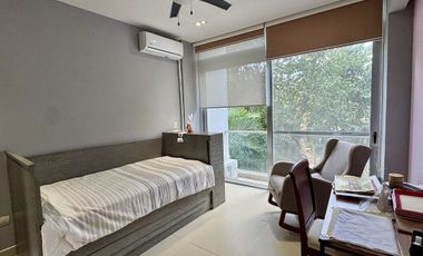 Departamento en Yucatán Country Club con acción del club incluida