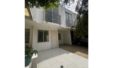 ARRIENDO CASA CONJUNTO CERRADO ACUARELA