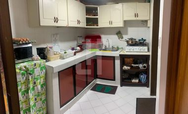 VENDO HOSTAL EN EL CENTRO (AMOBLADO)