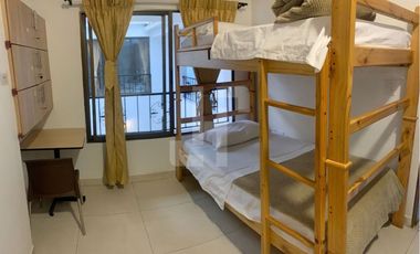 VENDO HOSTAL EN EL CENTRO (AMOBLADO)