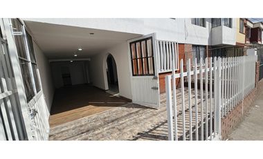 CASA COMERCIAL EN ARRIENDO, BARRIO SAN CARLOS ZIPAQUIR