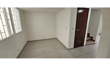 CASA COMERCIAL EN ARRIENDO, BARRIO SAN CARLOS ZIPAQUIR