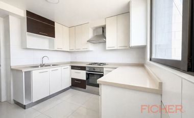 LUIS THAYER OJEDA - CARLOS ANTÚNEZ / METRO TOBALABA