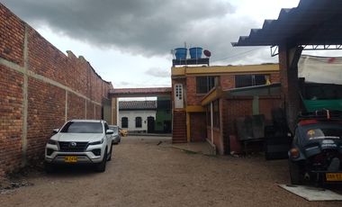 CASA LOTE EN VENTA – GRAN POTENCIAL DE DESARROLLO EN ZIPAQUIRÁ