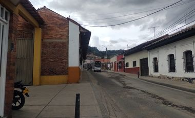 CASA LOTE EN VENTA – GRAN POTENCIAL DE DESARROLLO EN ZIPAQUIRÁ