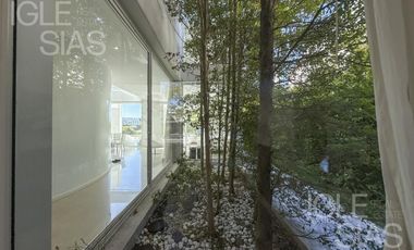 Casa en venta y alquiler al lago, El Golf, Nordelta