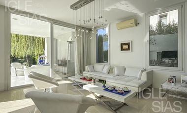 Casa en venta y alquiler al lago, El Golf, Nordelta