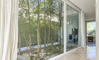 Casa en venta y alquiler al lago, El Golf, Nordelta
