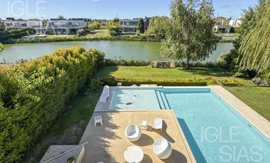 Casa en venta y alquiler al lago, El Golf, Nordelta