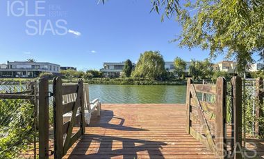 Casa en venta y alquiler al lago, El Golf, Nordelta