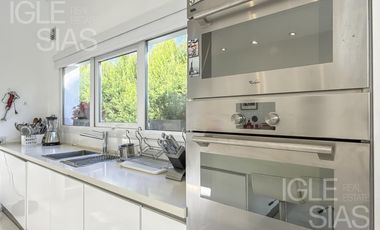 Casa en venta y alquiler al lago, El Golf, Nordelta