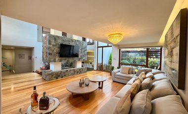 En Venta Casa de Lujo Sector Las Orquídeas