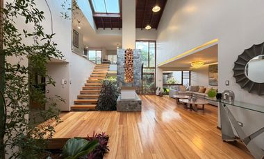 En Venta Casa de Lujo Sector Las Orquídeas