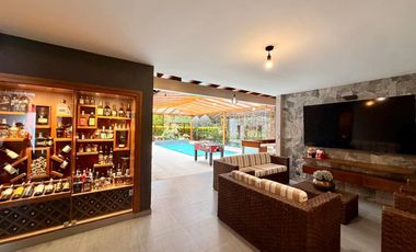 En Venta Casa de Lujo Sector Las Orquídeas