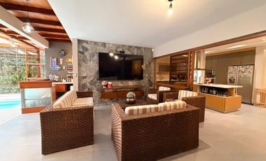 En Venta Casa de Lujo Sector Las Orquídeas