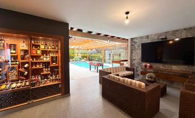 En Venta Casa de Lujo Sector Las Orquídeas