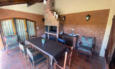 Casa / Chalet Av. 40 entre 25 y 27 - Miramar