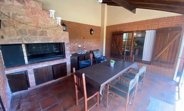 Casa / Chalet Av. 40 entre 25 y 27 - Miramar