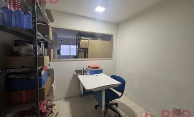 Oficinas en centro de Neuquén