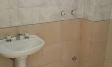 OFICINA EN PLENO CENTRO DE LOMAS 3 C/EST CON BALCON