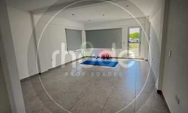 Av. Costanera entre Av. 1 y Av. 2 23 - Departamento frente al mar en Costa del Este