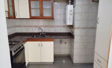 Alquiler de Departamento 2 Ambientes en Ramos Mejia Muy buen estado