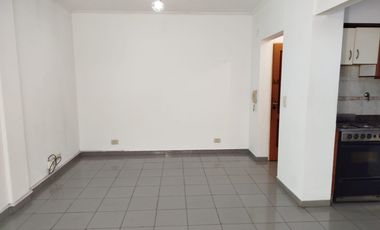 Alquiler de Departamento 2 Ambientes en Ramos Mejia Muy buen estado