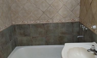 Alquiler de Departamento 2 Ambientes en Ramos Mejia Muy buen estado