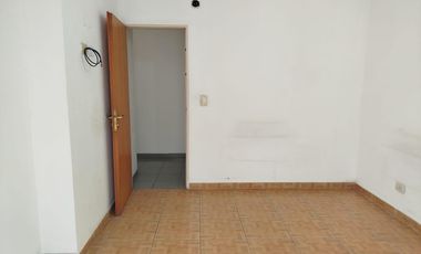 Alquiler de Departamento 2 Ambientes en Ramos Mejia Muy buen estado