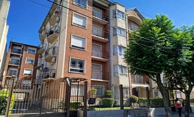 Alquiler de Departamento 2 Ambientes en Ramos Mejia Muy buen estado