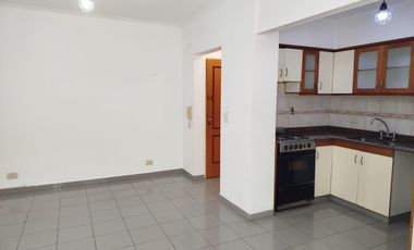 Alquiler de Departamento 2 Ambientes en Ramos Mejia Muy buen estado