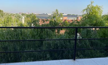 MUY LINDO Y AMPLIO DEPARTAMENTO DE 2 AMBIENTES EN TIGRE. COCHERA Y SEGURIDAD 24 HS.