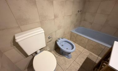 Departamento dos ambientes en alquiler expensas bajas