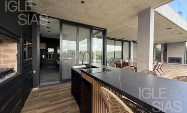 Casa en alquiler temporario, al lago, en San Rafael, Villanueva