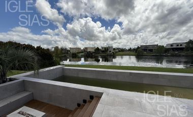 Casa en alquiler temporario, al lago, en San Rafael, Villanueva