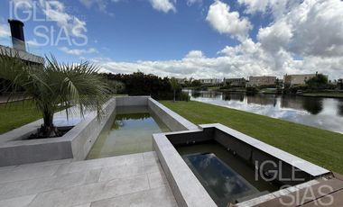 Casa en alquiler temporario, al lago, en San Rafael, Villanueva