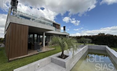 Casa en alquiler temporario, al lago, en San Rafael, Villanueva