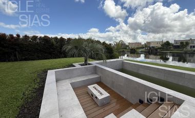 Casa en alquiler temporario, al lago, en San Rafael, Villanueva