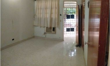 Casa Multifamiliar en Riascos a una cuadra del libertador 005K