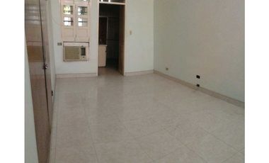 Casa Multifamiliar en Riascos a una cuadra del libertador 005K