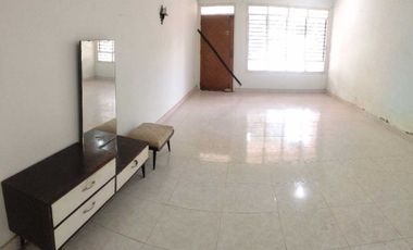 Casa Multifamiliar en Riascos a una cuadra del libertador 005K