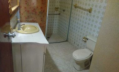 Casa Multifamiliar en Riascos a una cuadra del libertador 005K