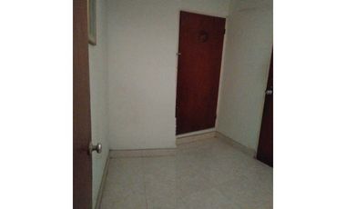 Casa Multifamiliar en Riascos a una cuadra del libertador 005K