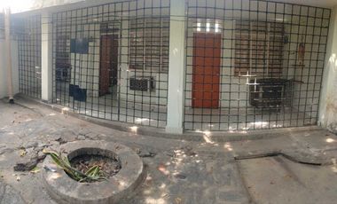 Casa Multifamiliar en Riascos a una cuadra del libertador 005K